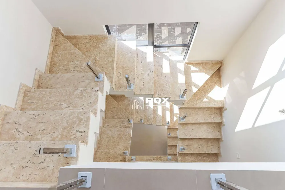 Sobrado, 3 quartos, 234 m² - Foto 1
