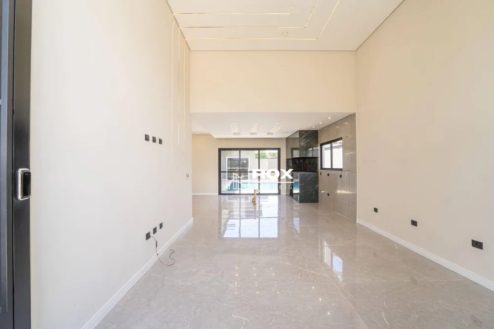 Casa, 3 quartos, 218 m² - Foto 2