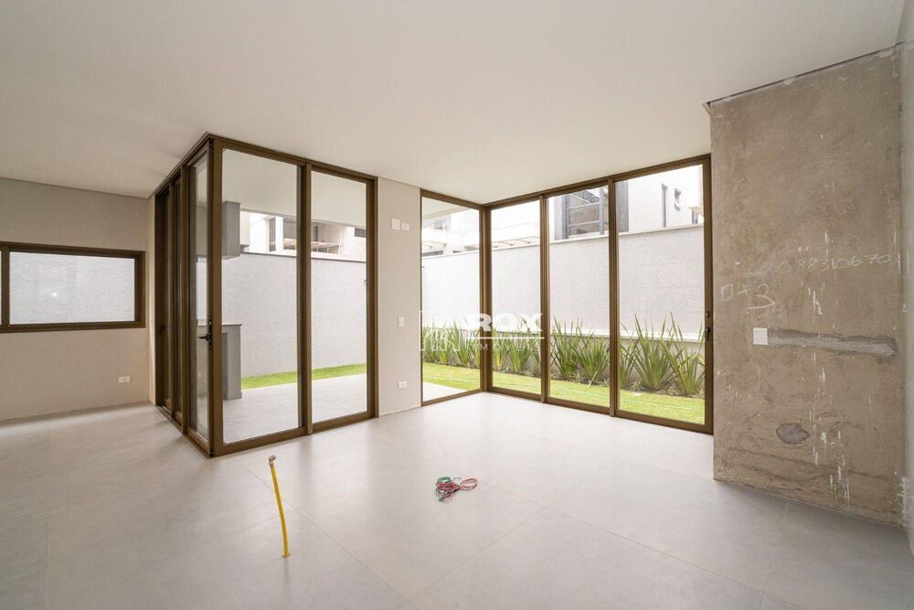 Casa de Condomínio à venda com 4 quartos, 290m² - Foto 8