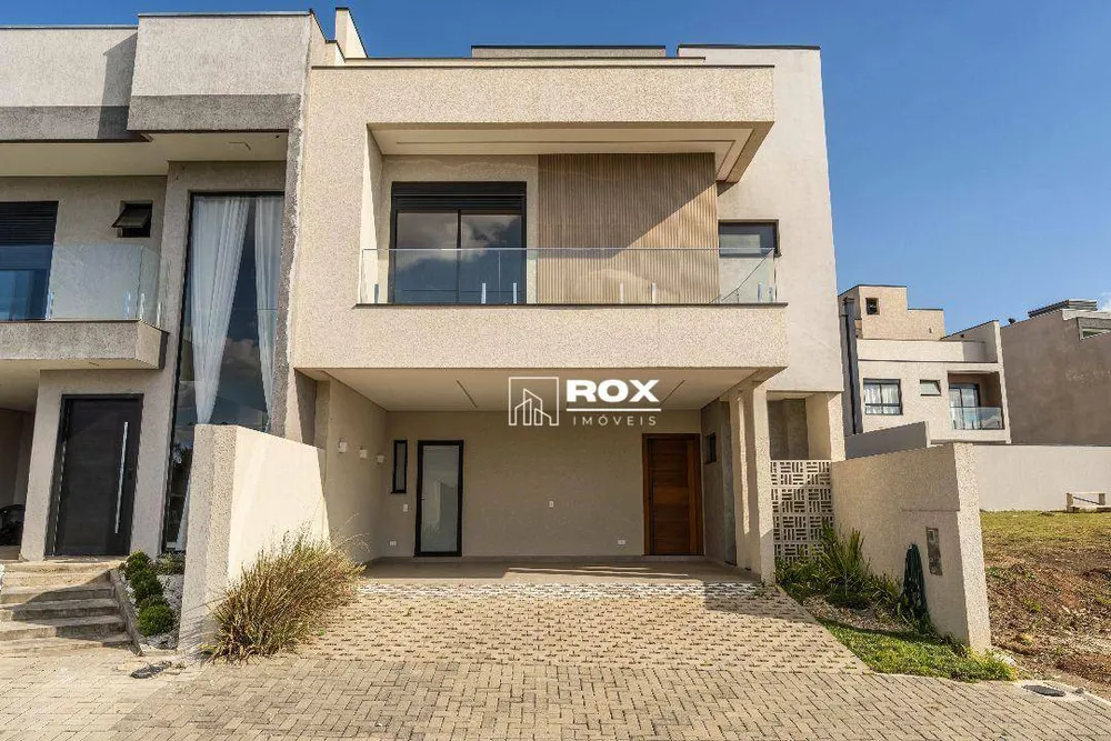 Sobrado, 4 quartos, 210 m² - Foto 1