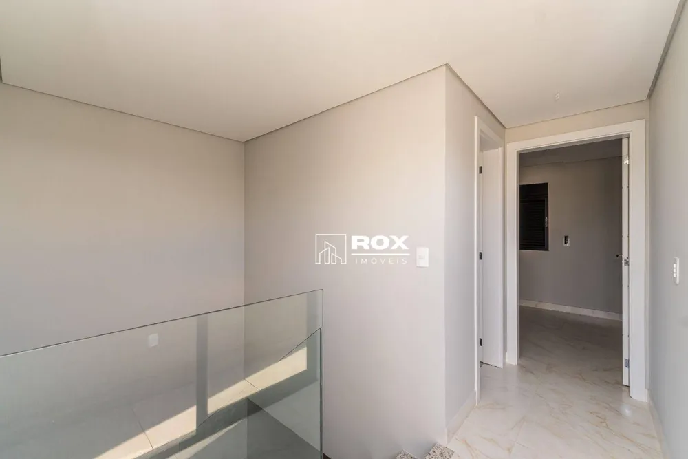 Sobrado, 4 quartos, 210 m² - Foto 2