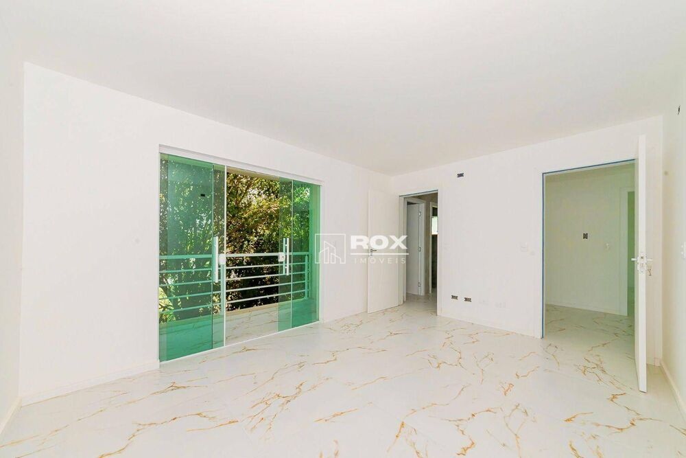 Casa à venda com 5 quartos, 280m² - Foto 17