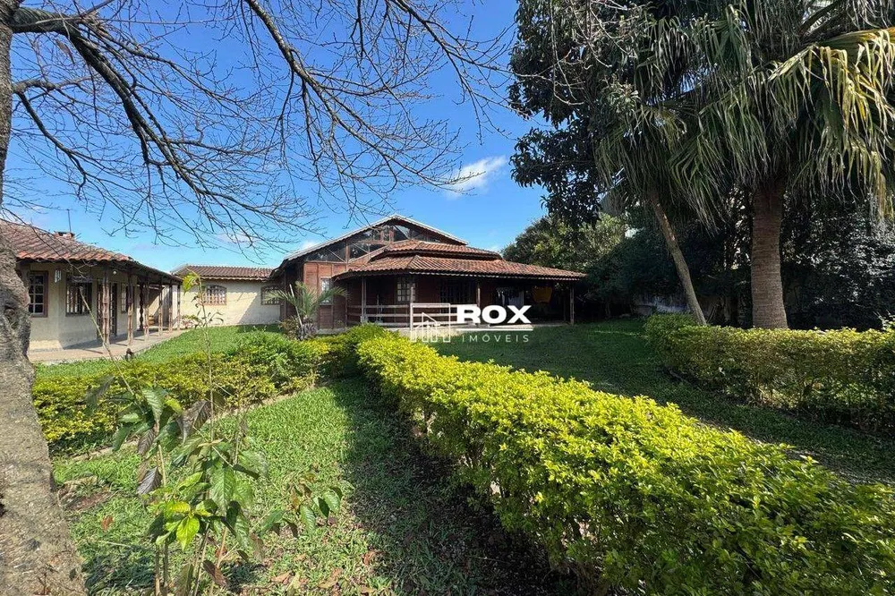 Casa, 5 quartos, 257 m² - Foto 3