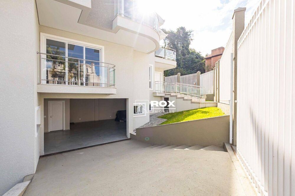 Casa à venda com 4 quartos, 371m² - Foto 11
