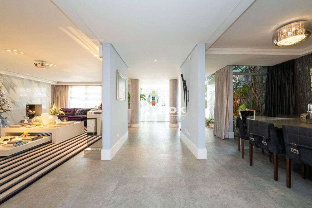 Casa à venda com 3 quartos, 340m² - Foto 5
