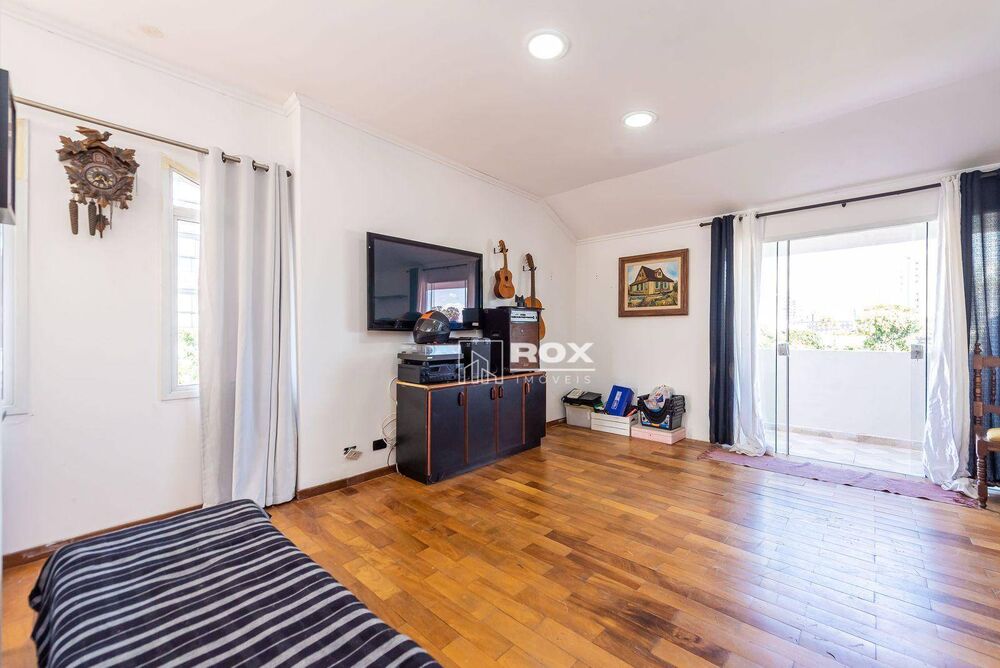 Casa à venda com 5 quartos, 250m² - Foto 7