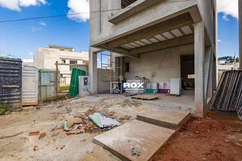 Casa de Condomínio à venda com 3 quartos, 221m² - Foto 5