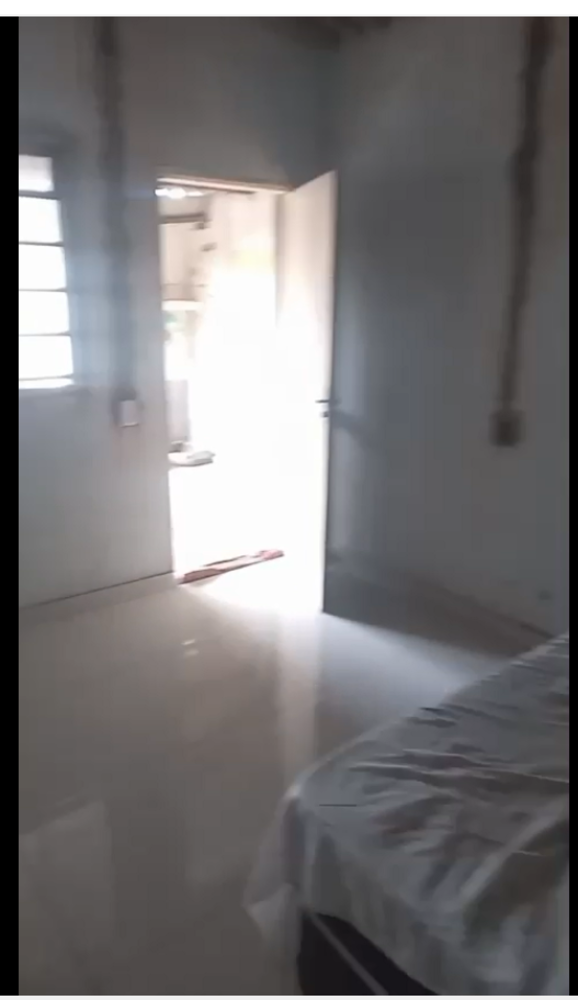 Casa à venda com 1 quarto, 100m² - Foto 4