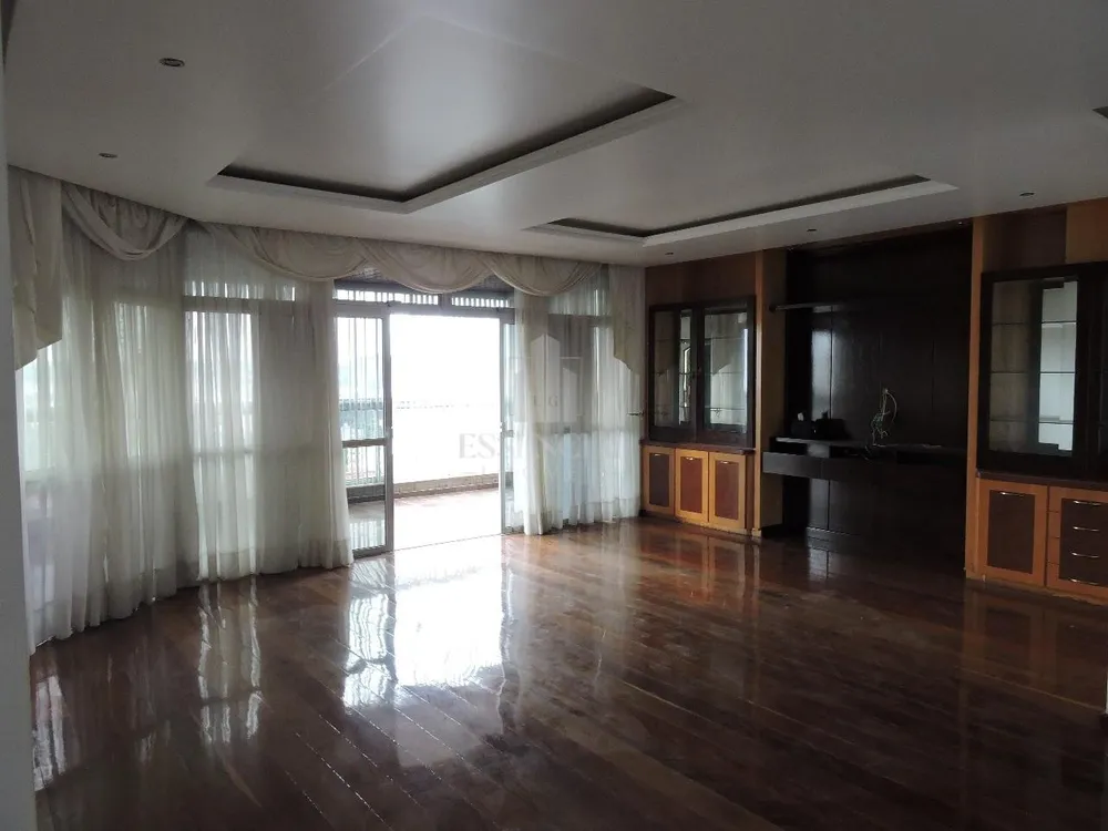 Apartamento, 3 quartos, 435 m² - Foto 1