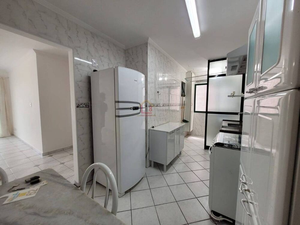 Apartamento para alugar com 2 quartos, 75m² - Foto 11