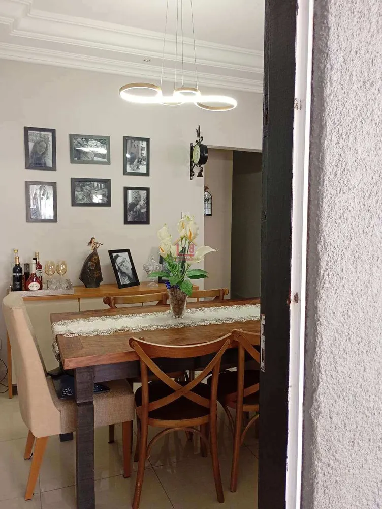 Casa, 2 quartos, 214 m² - Foto 1