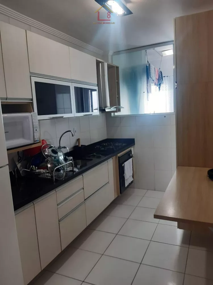 Apartamento à venda com 2 quartos, 77m² - Foto 5