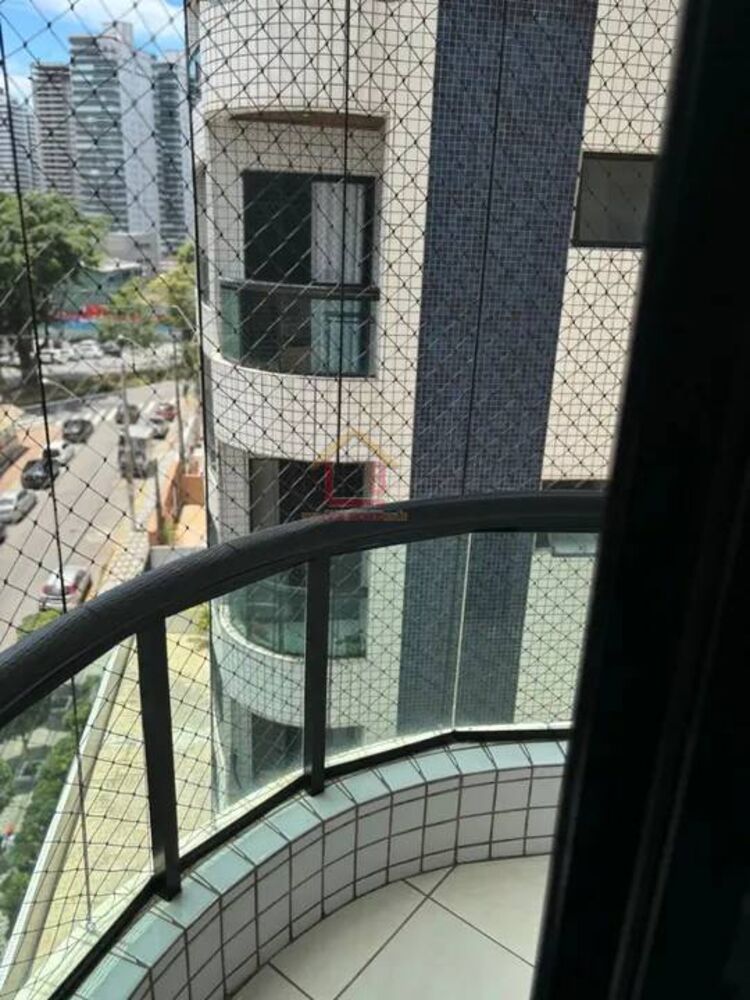 Apartamento para alugar com 3 quartos, 120m² - Foto 4