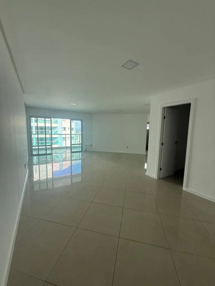 Apartamento, 3 quartos, 123 m² - Foto 1