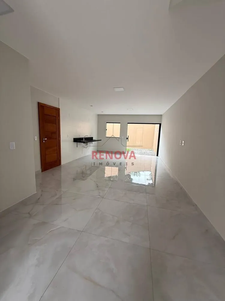 Casa, 3 quartos, 107 m² - Foto 2