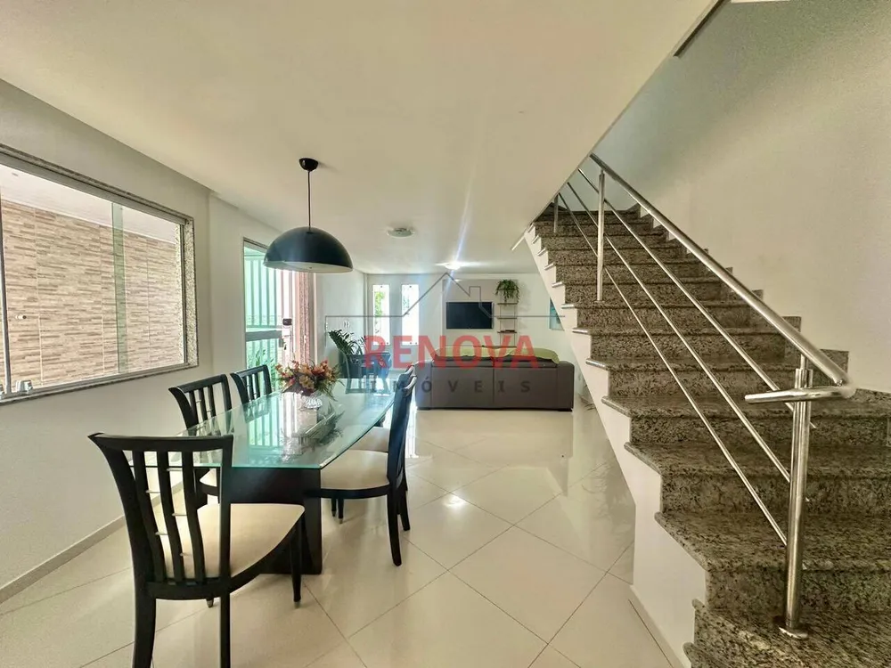 Sobrado, 3 quartos, 20000 m² - Foto 1