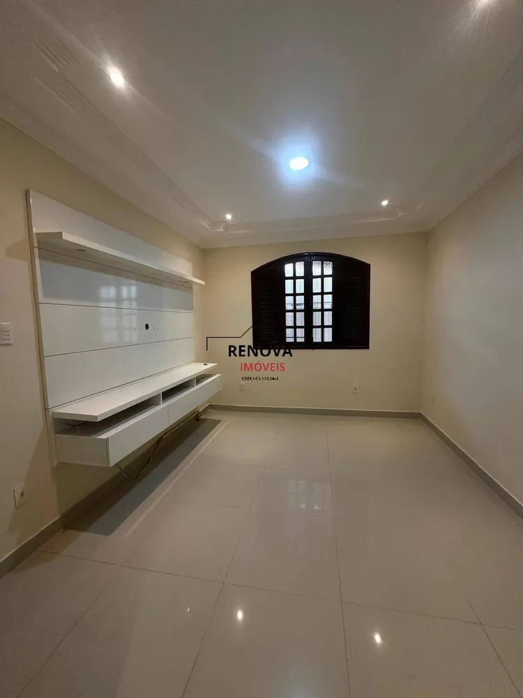 Casa, 4 quartos, 350 m² - Foto 1