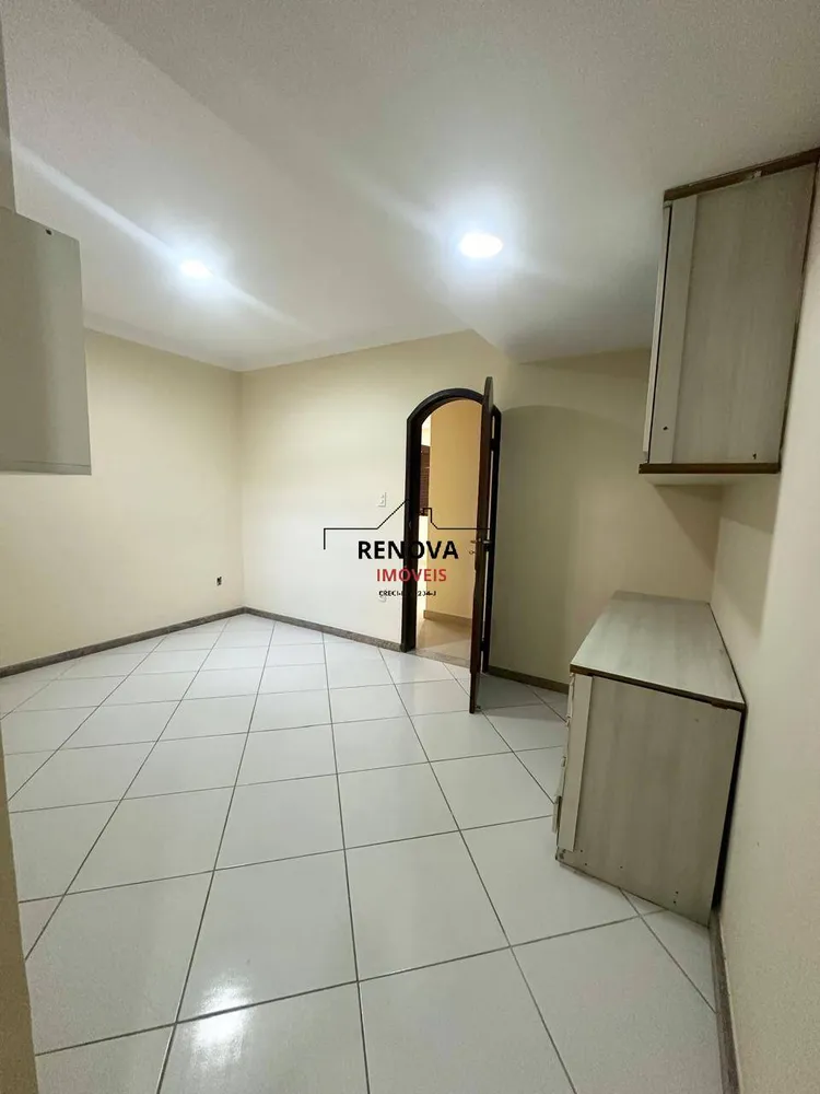 Casa, 4 quartos, 350 m² - Foto 4