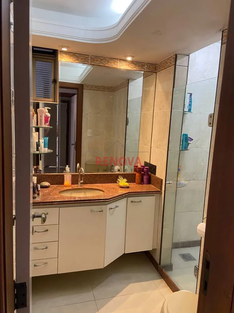 Apartamento, 3 quartos, 140 m² - Foto 1