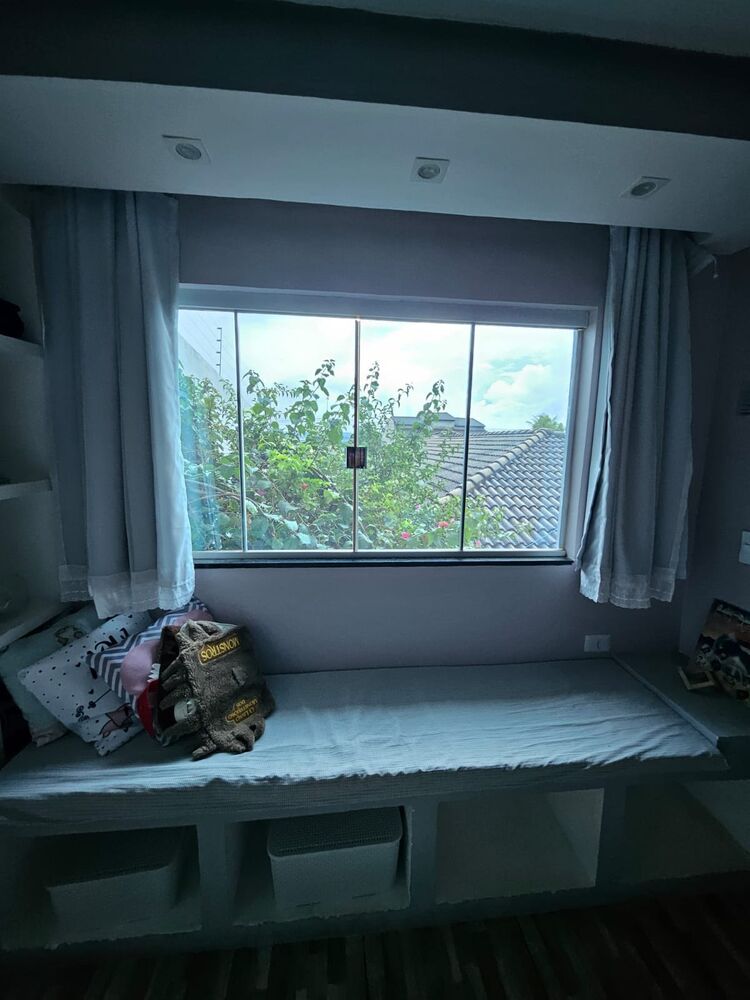 Casa à venda com 4 quartos, 360m² - Foto 18