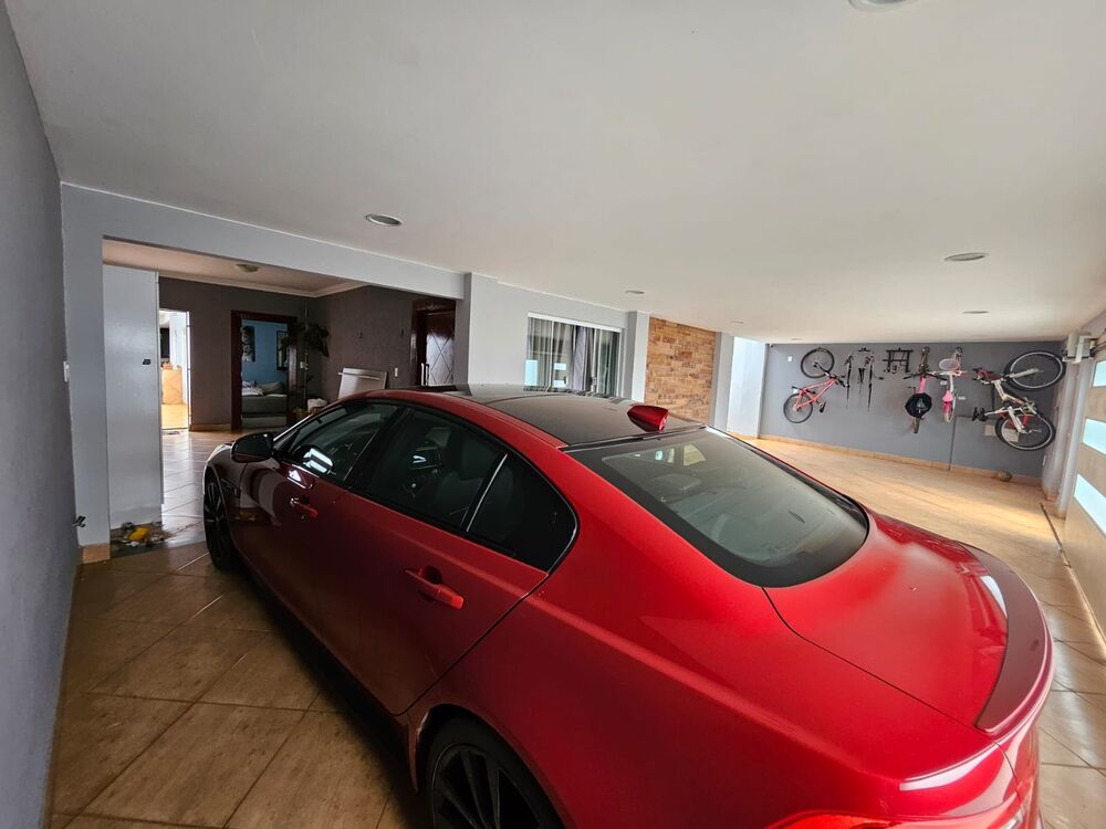 Casa à venda com 4 quartos, 360m² - Foto 8