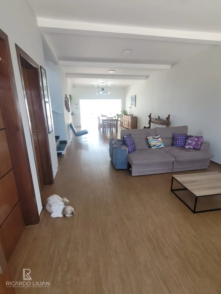 Sobrado, 3 quartos, 222 m² - Foto 3