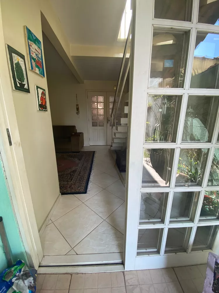 Sobrado à venda com 4 quartos, 145m² - Foto 2