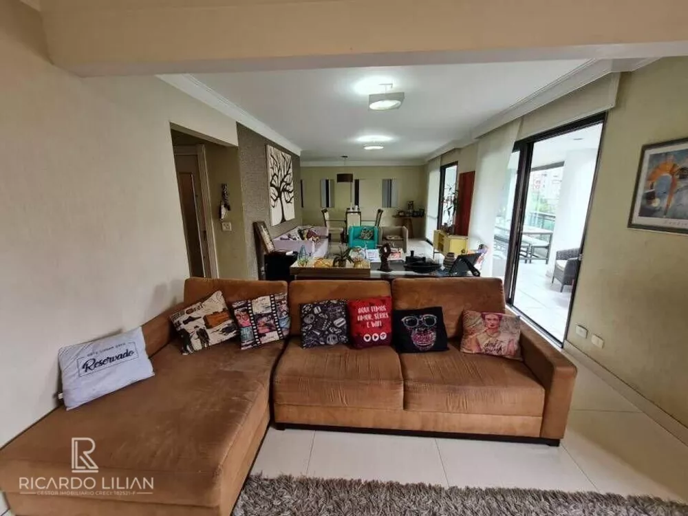 Apartamento à venda com 3 quartos, 178m² - Foto 3