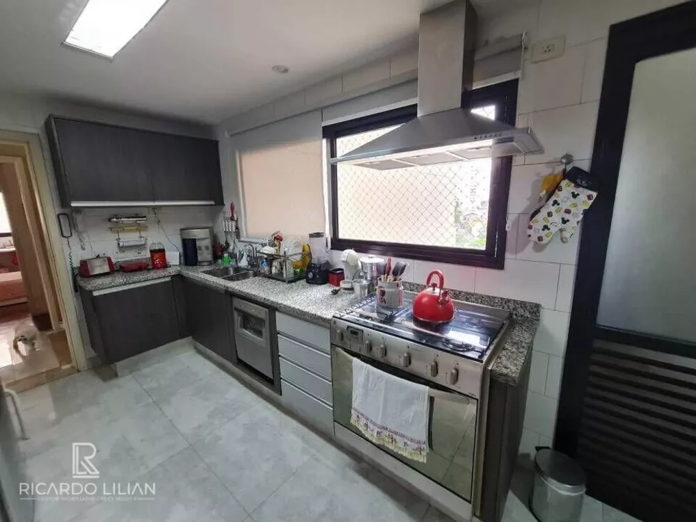 Apartamento à venda com 3 quartos, 178m² - Foto 4