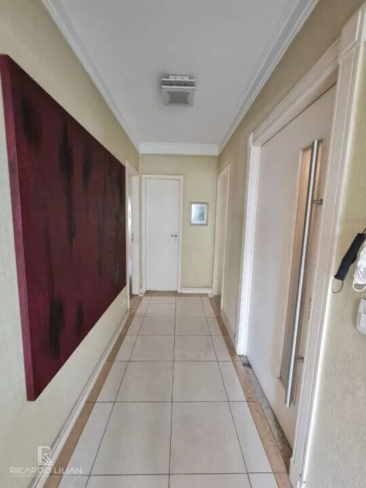 Apartamento à venda com 3 quartos, 178m² - Foto 12