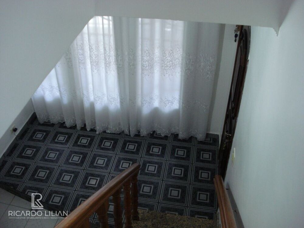 Sobrado, 3 quartos, 238 m² - Foto 2