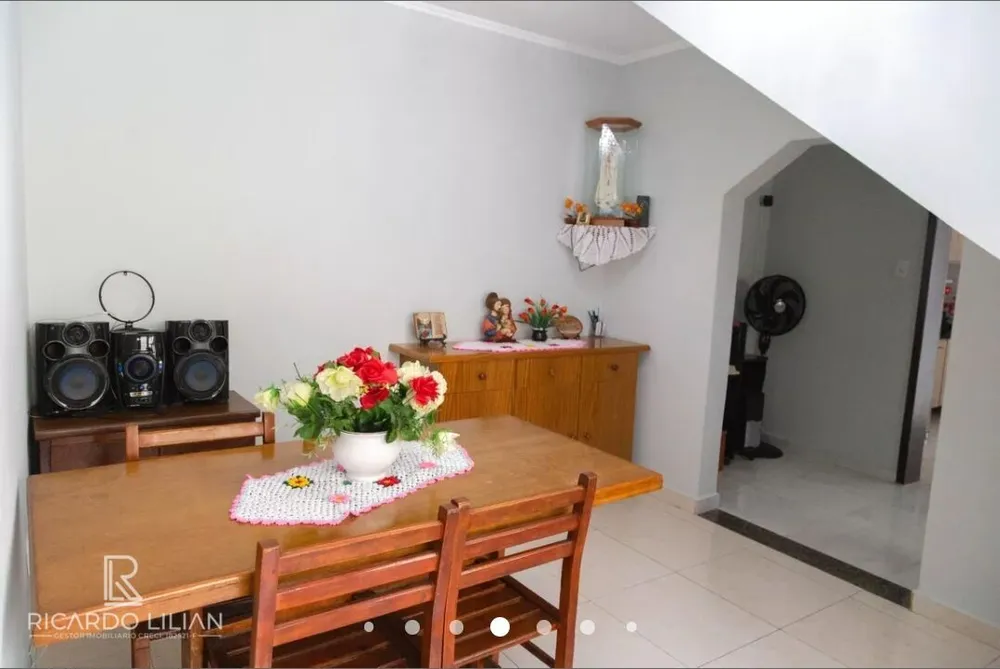 Casa, 3 quartos, 156 m² - Foto 1