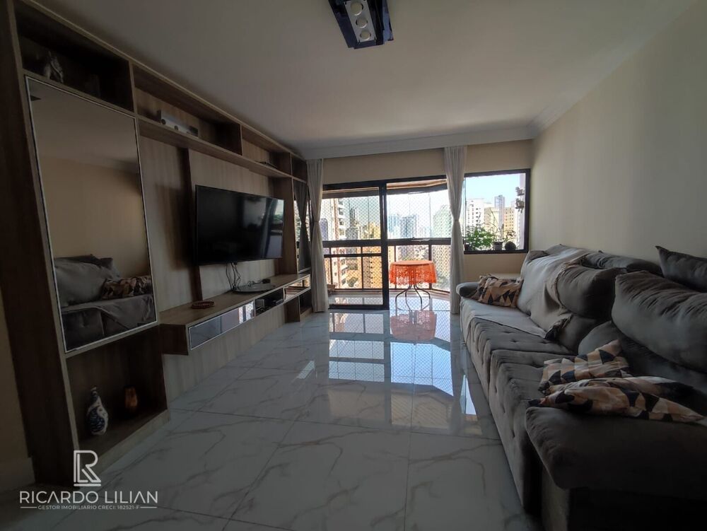 Apartamento à venda com 3 quartos, 125m² - Foto 1