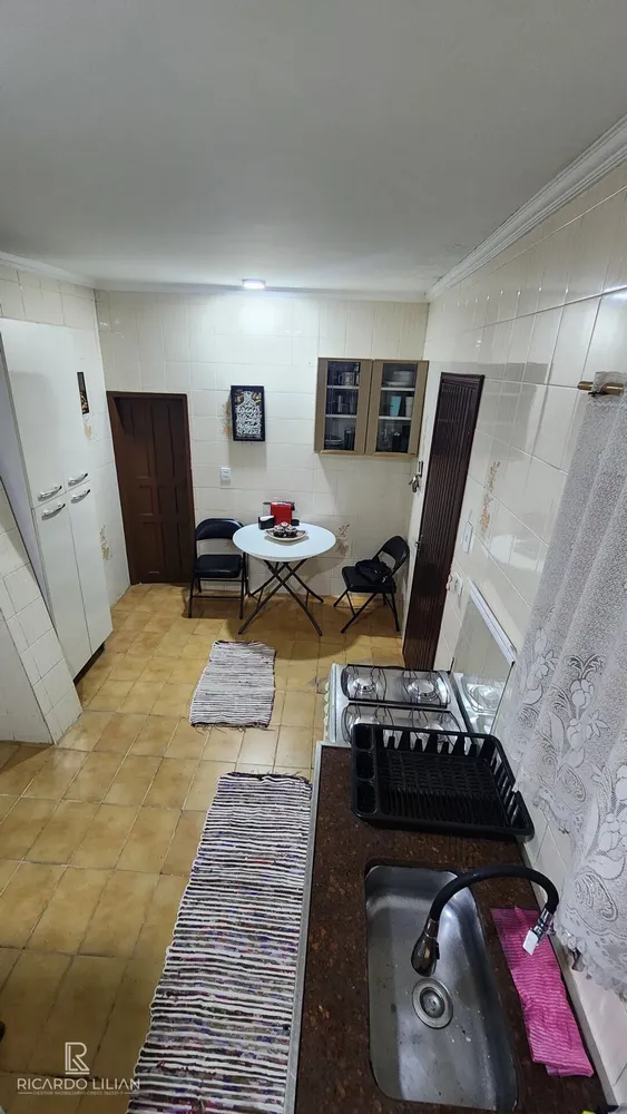 Sobrado, 3 quartos, 213 m² - Foto 1
