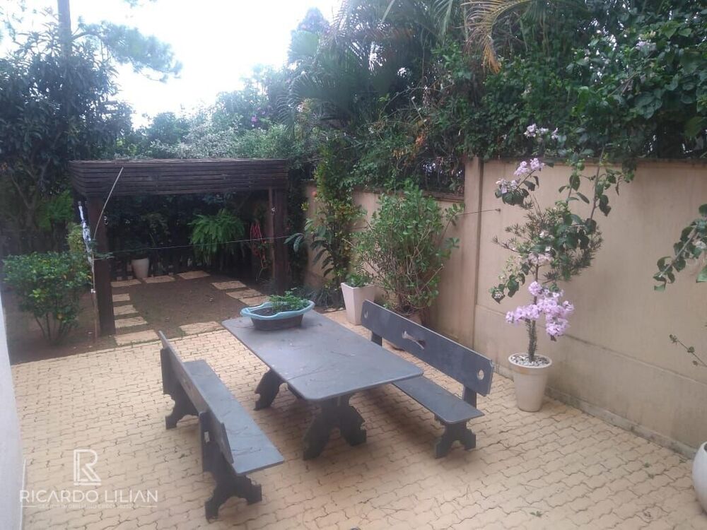 Chácara à venda com 4 quartos, 1000m² - Foto 4