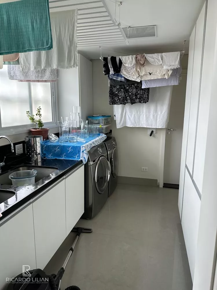 Apartamento à venda com 3 quartos, 197m² - Foto 26