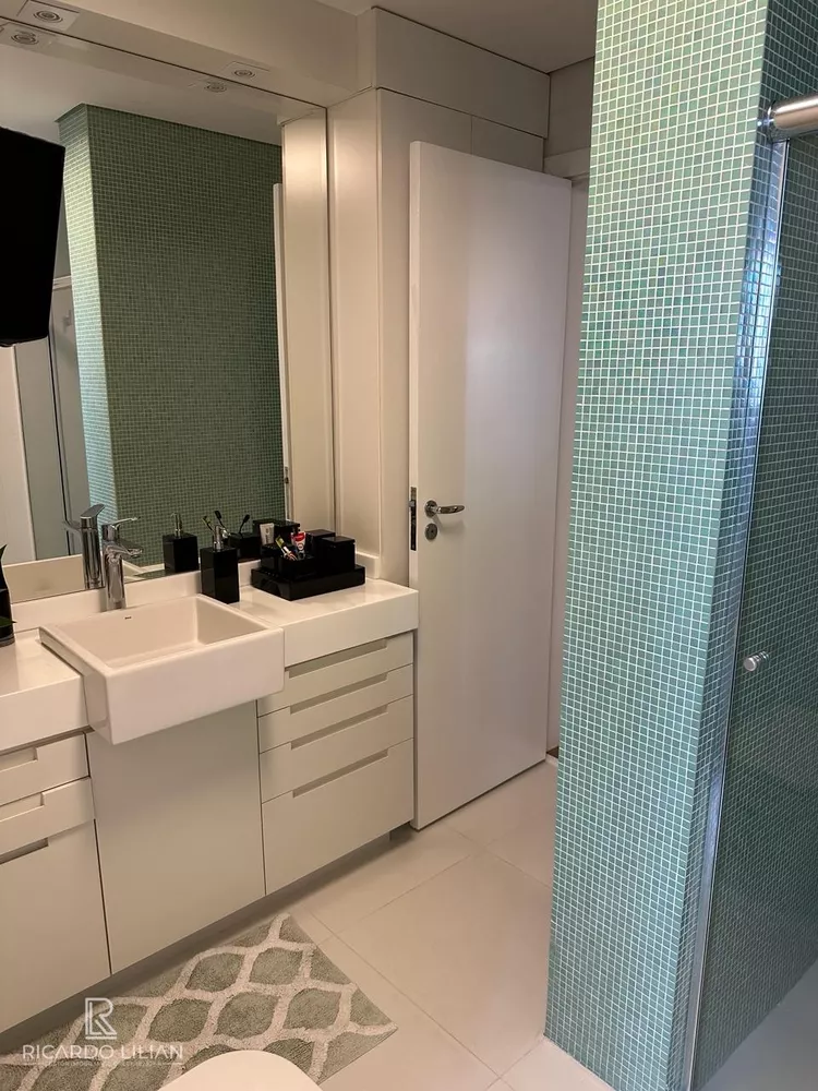 Apartamento à venda com 3 quartos, 197m² - Foto 22