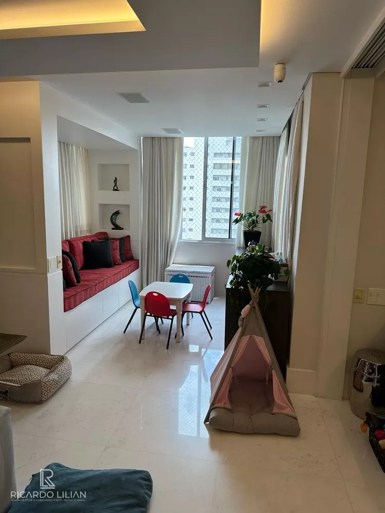 Apartamento à venda com 3 quartos, 197m² - Foto 6