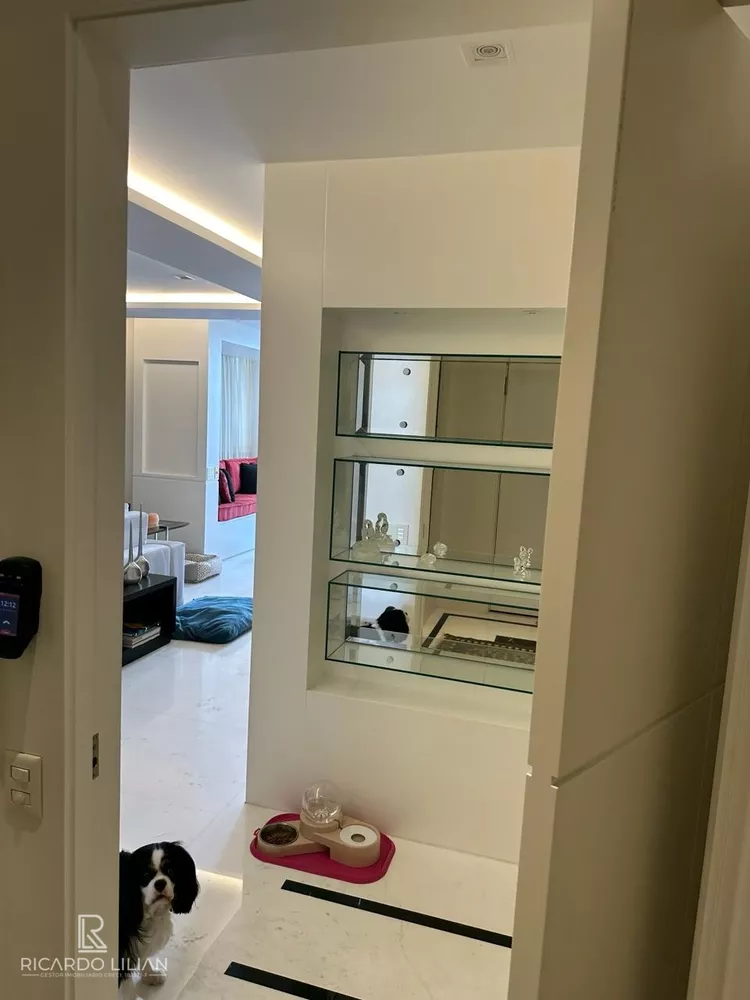 Apartamento à venda com 3 quartos, 197m² - Foto 8