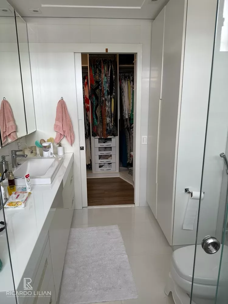 Apartamento à venda com 3 quartos, 197m² - Foto 20