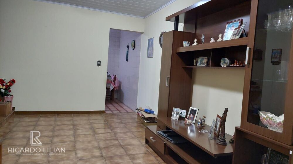 Casa à venda com 3 quartos, 174m² - Foto 1