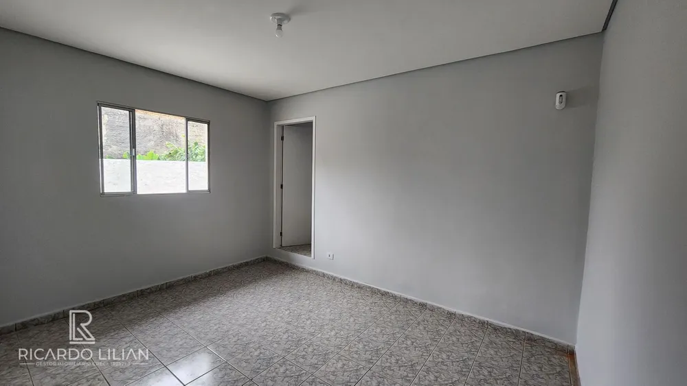 Casa, 3 quartos, 174 m² - Foto 1