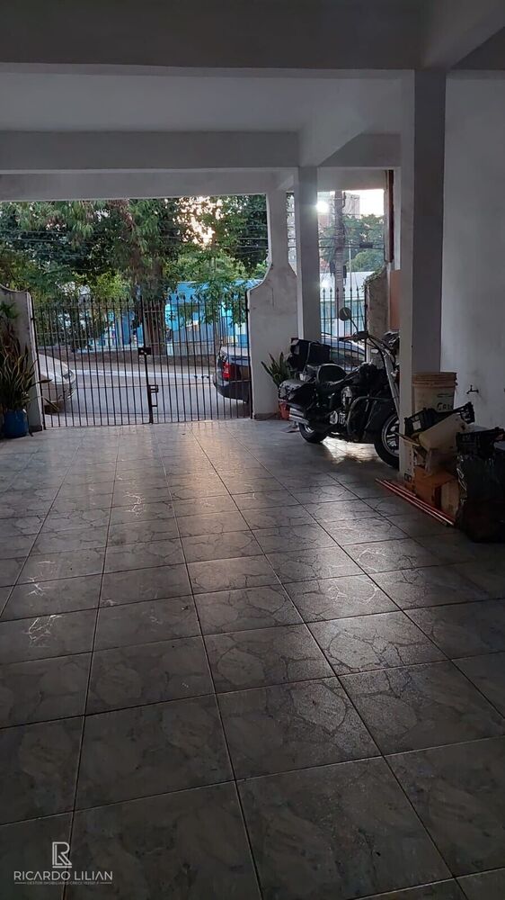 Casa à venda com 3 quartos, 174m² - Foto 8