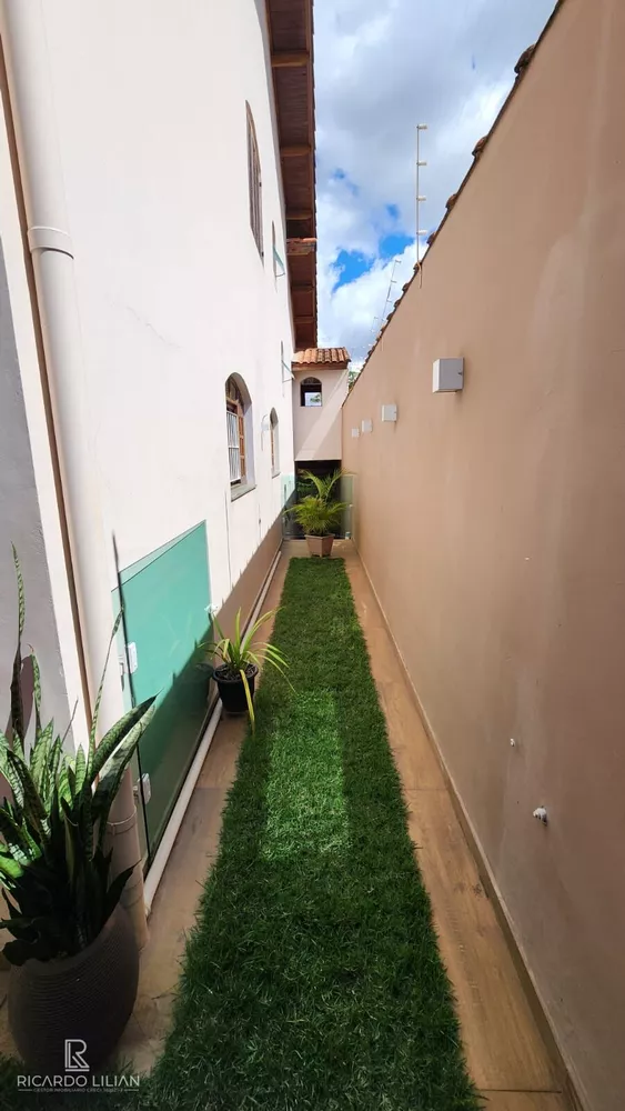 Sobrado à venda com 3 quartos, 150m² - Foto 35