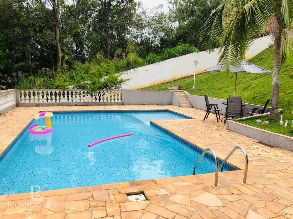 Chácara à venda com 1 quarto, 1380m² - Foto 2
