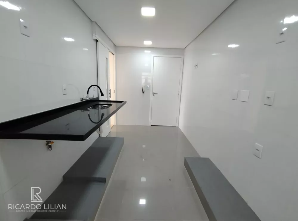 Apartamento à venda com 3 quartos, 92m² - Foto 4