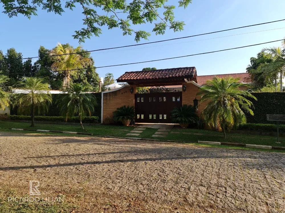 Casa à venda com 4 quartos, 256m² - Foto 3