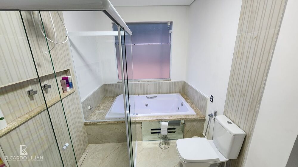 Casa, 4 quartos, 320 m² - Foto 13