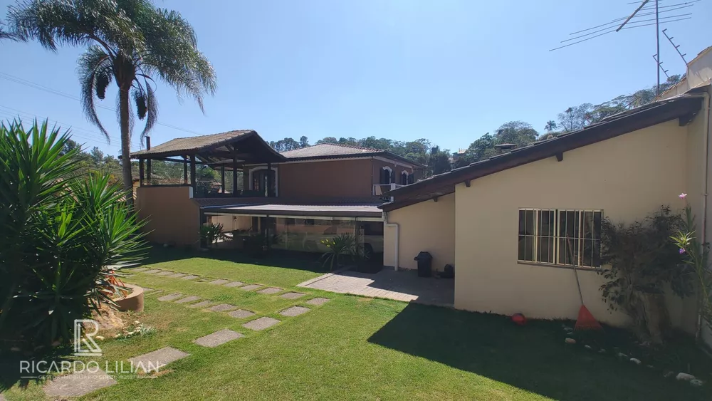 Sobrado à venda com 3 quartos, 310m² - Foto 3