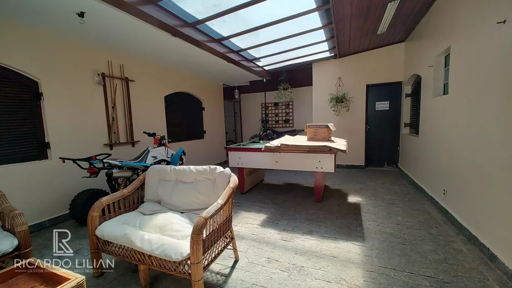 Sobrado à venda com 3 quartos, 310m² - Foto 5